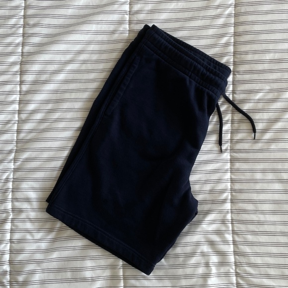 MEN'S SHORTS - Picture 2 of 7
